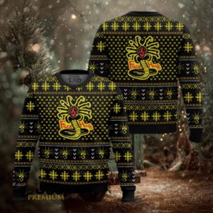 Face Hugs Alien Ugly Christmas Sweater