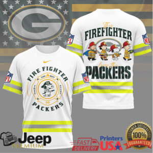 NFL Green Bay Packers Firefighter Snoopy Peanuts Fireman Crew Tee