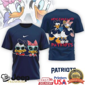 New England Patriots Donald & Daisy Duck Disney Fan T Shirt