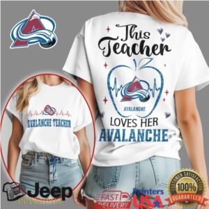 Colorado Avalanche This Teacher Loves Her Avalanche Hockey Apple T Shirt