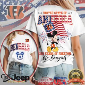 Mickey Mouse Cincinnati Bengals 250 Years Of Freedom USA Flag T Shirt