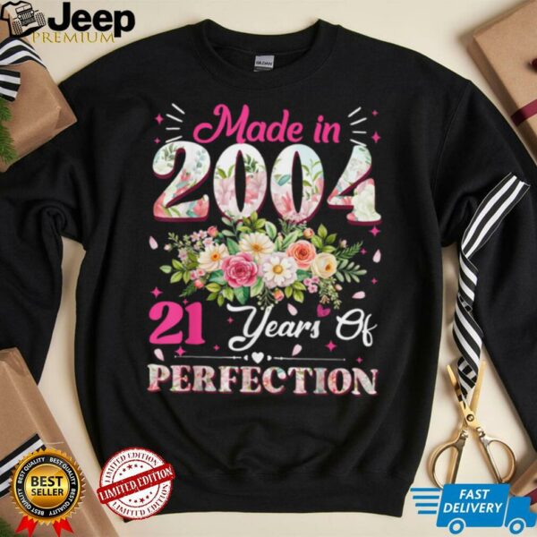 21 Year Old Made In 2004 Floral 21st Birthday Women Gifts T Shirt