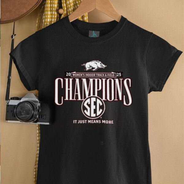 Arkansas Razorbacks 2025 SEC Women’s Indoor Track & Field Champions Locker Room T Shirt