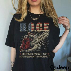 Chainsaw For Bureaucracy Funny D.O.G.E DOGE USA Flag T Shirt1