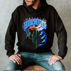 Charlotte Hornets Giant Colorful Wasp Vintage Basketball Team Graphic Stinger Hornet shirt