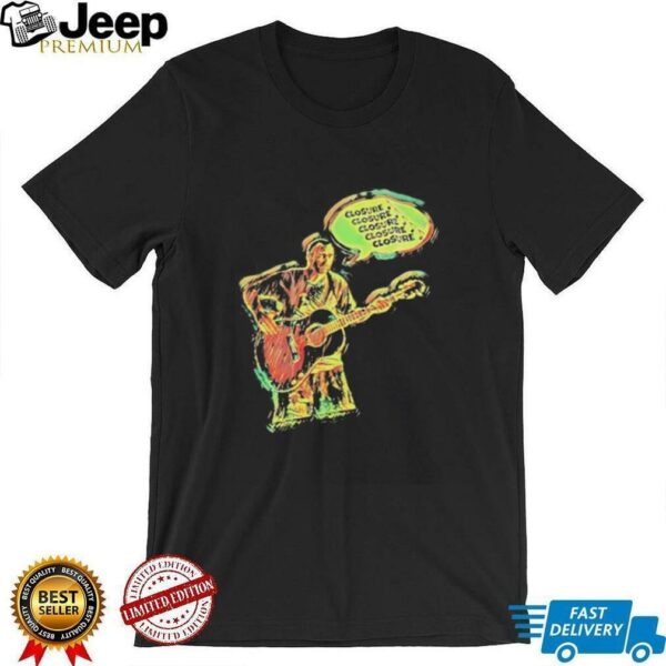 Closure Song graphic shirt