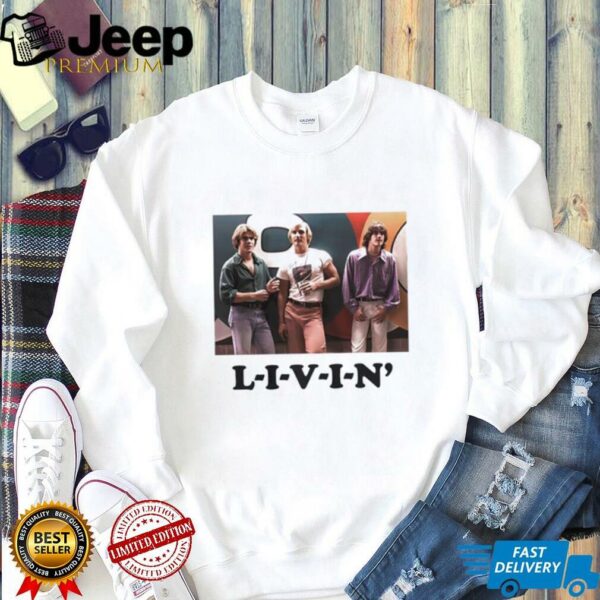 Dazed and Confused BIOWORLD L I V I N shirt