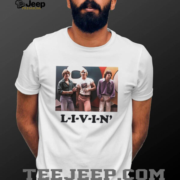 Dazed and Confused BIOWORLD L I V I N shirt