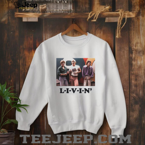Dazed and Confused BIOWORLD L I V I N shirt