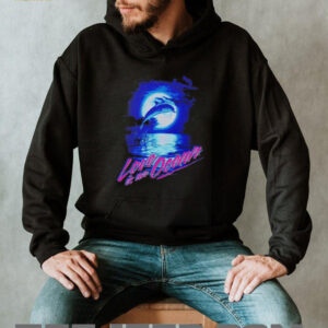 Dolphin love is an ocean shirt2