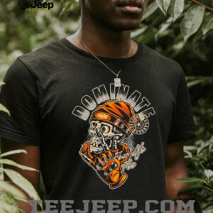 Dominate Fear No Foe Skull Helmet Glove Typography Swag Design shirt3