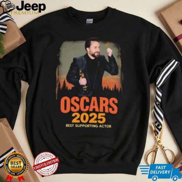 Kieran Culkin Wins Oscar For Best Supporting Actor 2025 Unisex T shirt