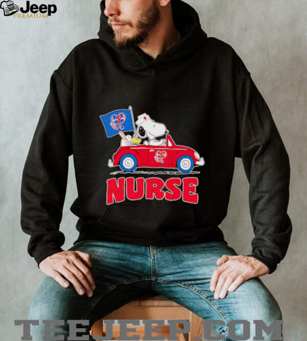 Nurse Snoopy and Woodstock driving car Philadelphia Phillies shirt