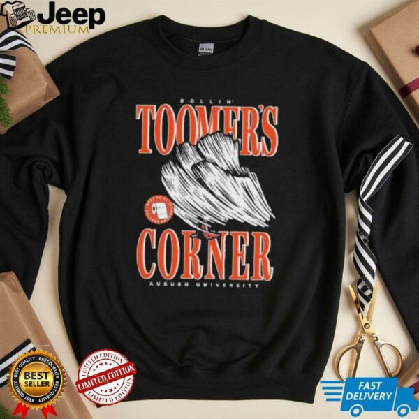 Official Auburn Tigers Rollin’ Toomer’s Corner Meet Me At College And Magnolia T shirts