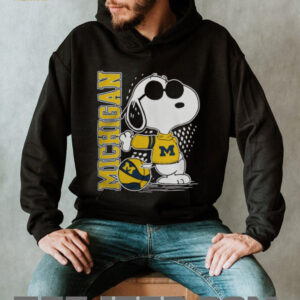 Peanuts Snoopy Michigan Wolverines Basketball 2025 Shirt2