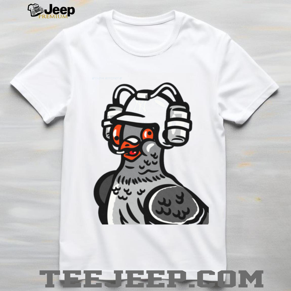 SODA SPORTS New York Yankees Pigeon Shirt SODA SPORTS New York Yankees Pigeon Shirt