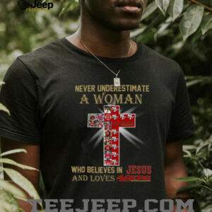 San Francisco 49ers Dont Never Underestimate A Woman Who Believes In Jesus Shirt4