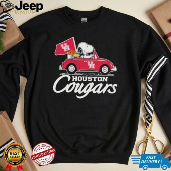 Snoopy And Woodstock Driving Car Houston Cougars Basketball T shirts