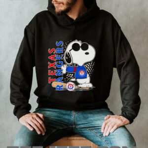 Snoopy pose Texas Rangers baseball shirt3