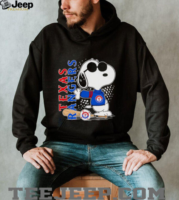 Snoopy pose Texas Rangers baseball shirt