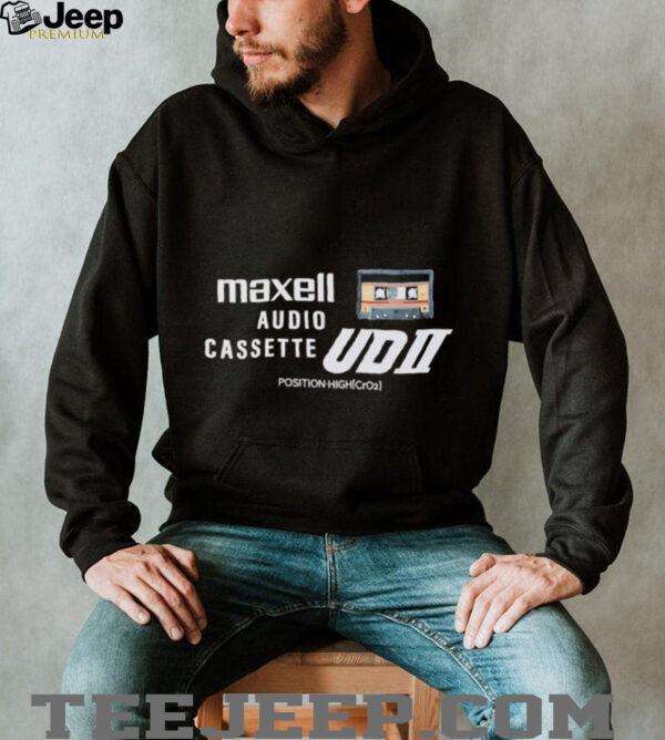 Maxell audio cassette UD II position high shirt