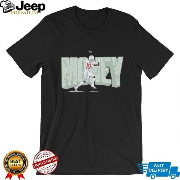 Money Parks catching Utah Utes shirt