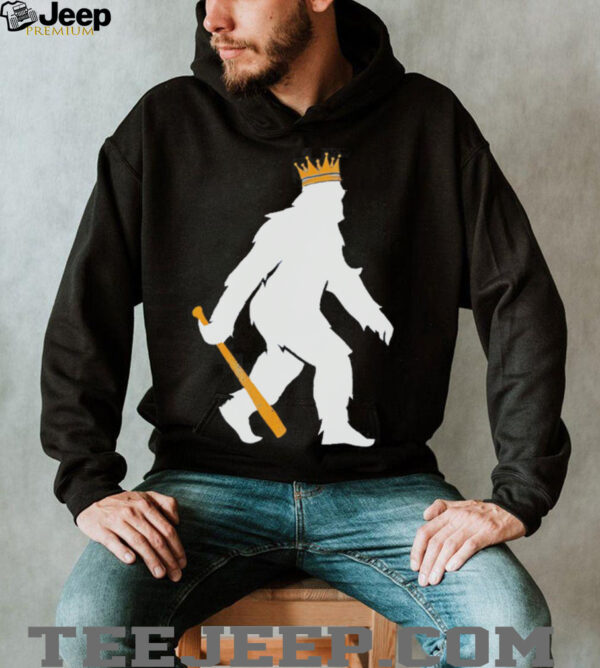 Pasquatch bigfoot crowned Kansas City Royals Baseball MLB shirt