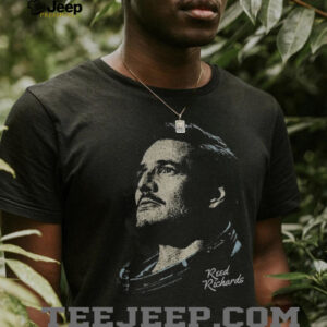 Pedro Pascal reed richards marvel Disney World vintage shirt