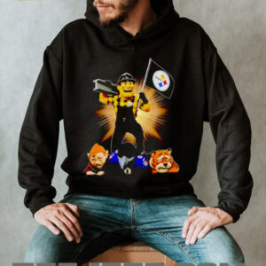 Pittsburgh Steelers mascot standing with flag shirt