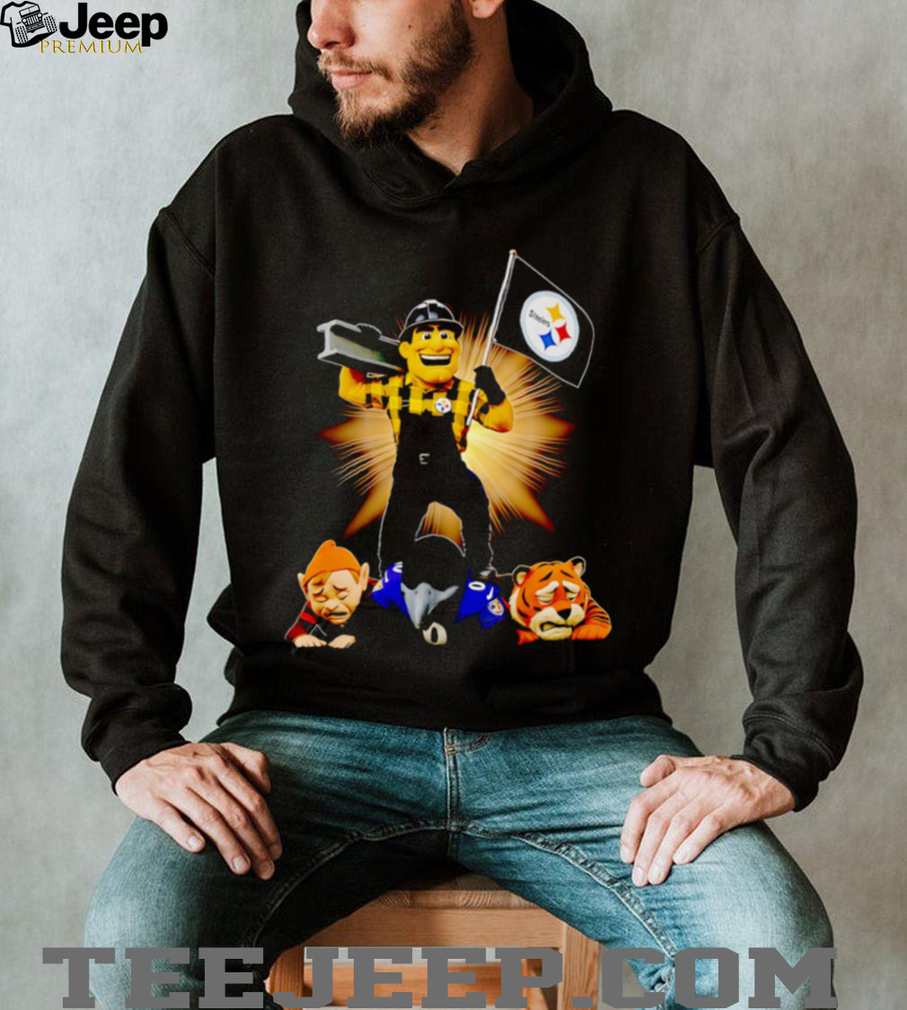 Pittsburgh Steelers mascot standing with flag shirt - Graphic design with Steely McBeam, Steelers logo, and flag