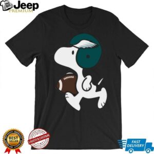 Snoopy Philadelphia Eagles Football Player shirt