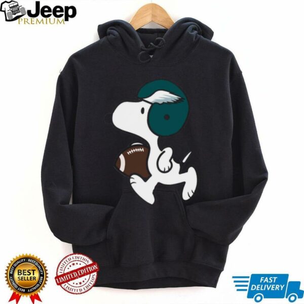 Snoopy Philadelphia Eagles Football Player shirt