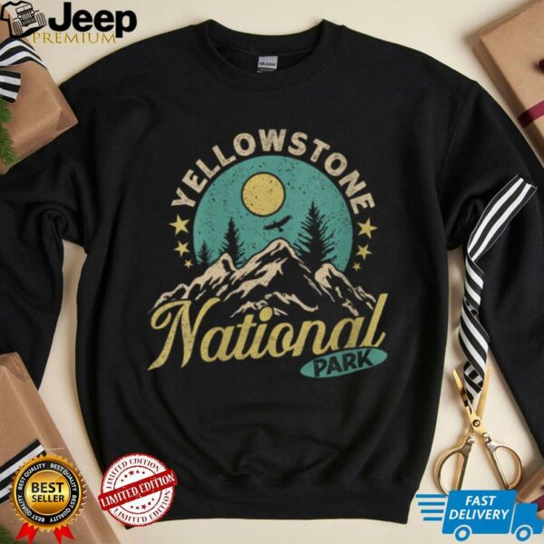 Womens Montana YELLOWSTON NATIONAL PARK Funny Wyoming Shirt