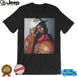 Michael Jordan Vintage 90s chicago bulls Jordan 23 retro classic 3 peat championship shirt