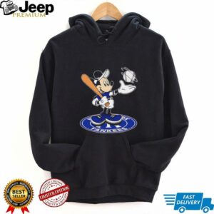 New York Yankees Cheerful Mickey Disney shirt