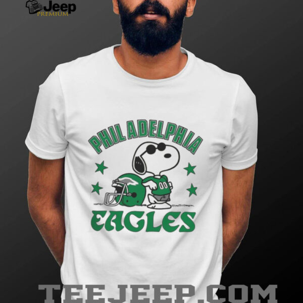 Philadelphia Eagles Retro Snoopy Shirt