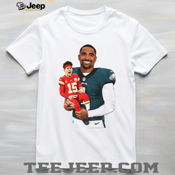 Jalen Hurts Philadelphia Eagles carry Patrick Mahomes Kansas City Chiefs funny Football fan shirt
