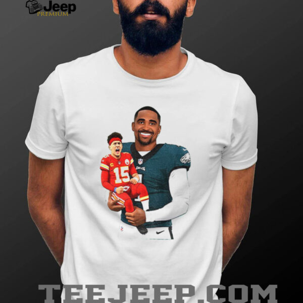 Jalen Hurts Philadelphia Eagles carry Patrick Mahomes Kansas City Chiefs funny Football fan shirt
