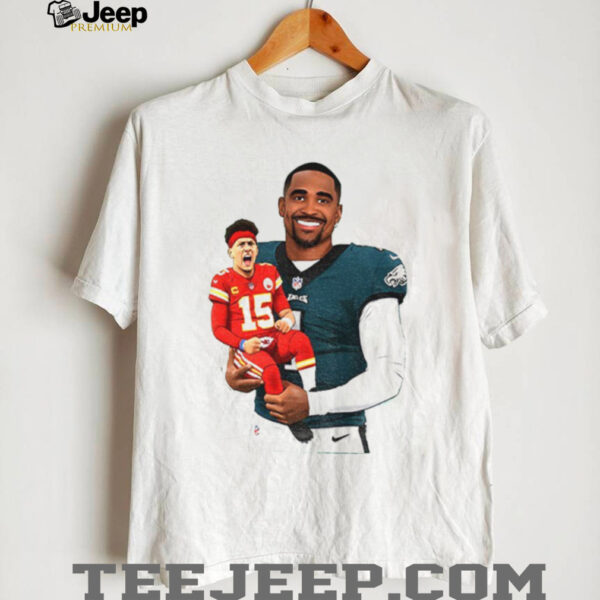 Jalen Hurts Philadelphia Eagles carry Patrick Mahomes Kansas City Chiefs funny Football fan shirt