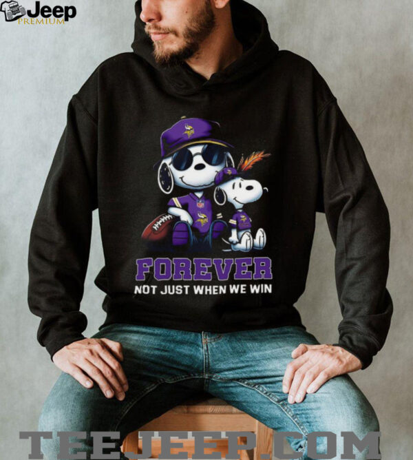 Minnesota Vikings Peanuts Snoopy Forever shirt