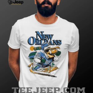 New Orleans Pelicans football player mascot running a ball shirt