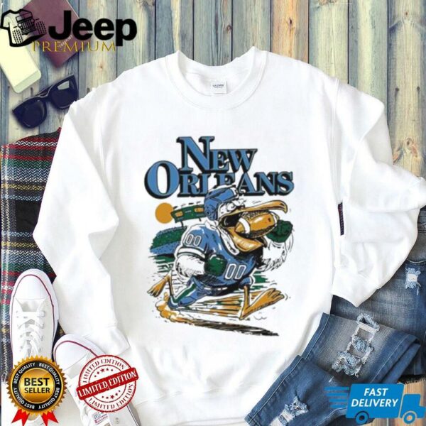 New Orleans Pelicans football player mascot running a ball shirt