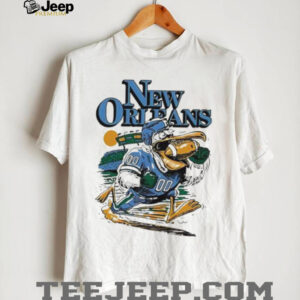 New Orleans Pelicans football player mascot running a ball shirt