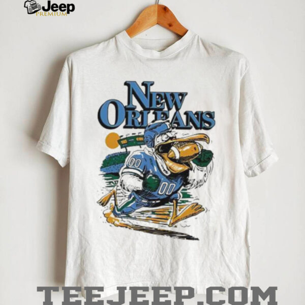 New Orleans Pelicans football player mascot running a ball shirt