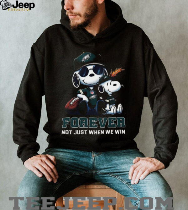Philadelphia Eagles Peanuts Snoopy Forever shirt