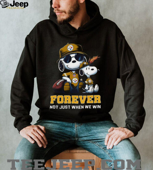 Pittsburgh Steelers Peanuts Snoopy Forever shirt