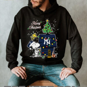 New York Yankees Merry Christmas With Snoopy Baby T Shirt