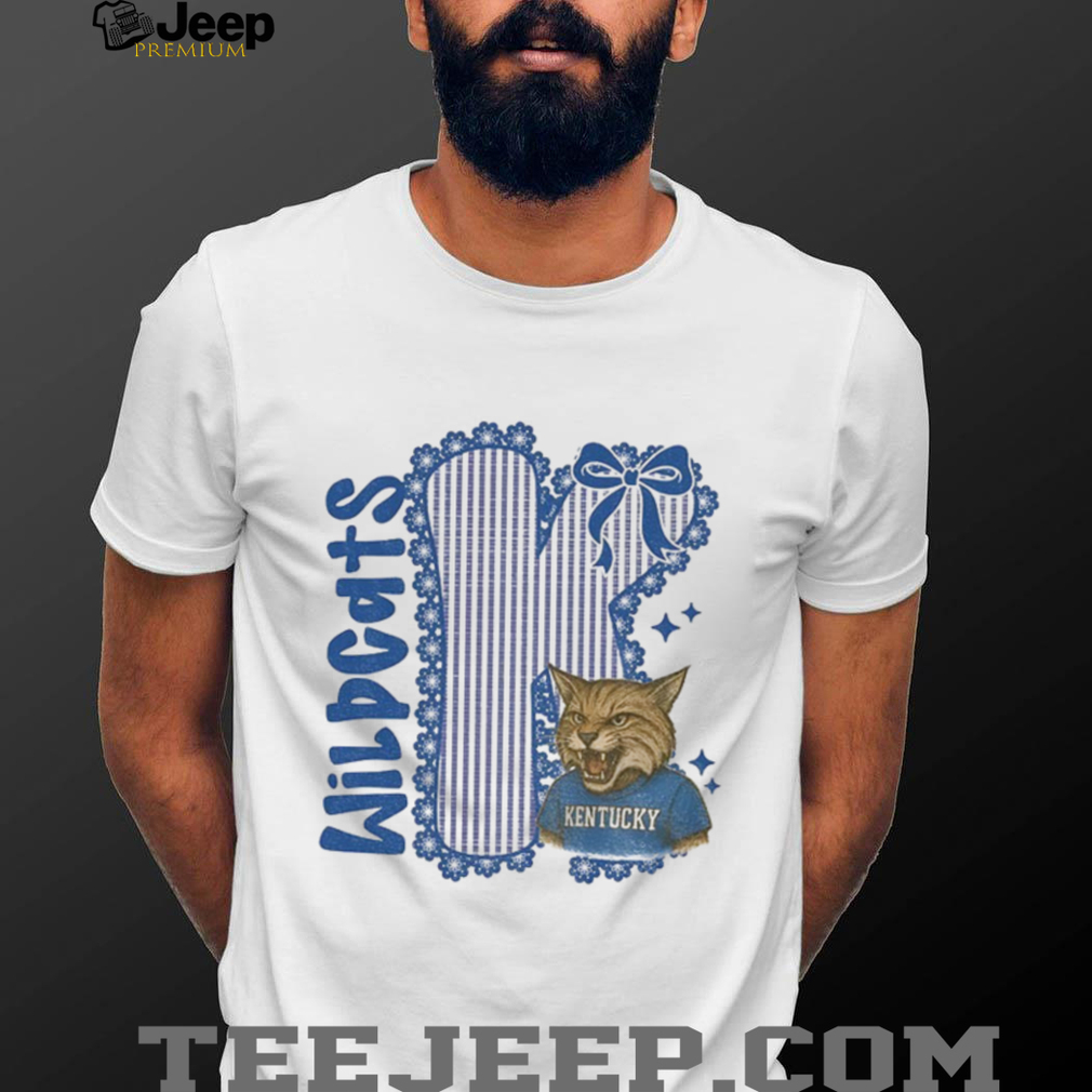 Cat Kentucky Wildcats Football Wildcats Seersucker NFL Game Day shirt Cat Kentucky Wildcats Football Wildcats Seersucker NFL Game Day shirt