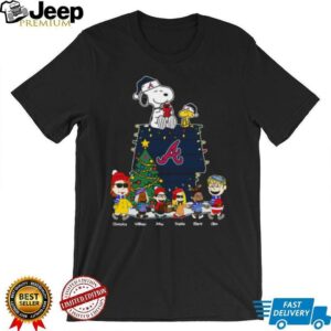Custom Peanuts Atlanta Braves Holiday Tee – Personalized Christmas Shirt For Baseball Fans, Kids & Festive Fun