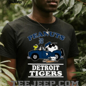 Detroit Tigers Snoopy Peanuts Car Baseball T Shirt
